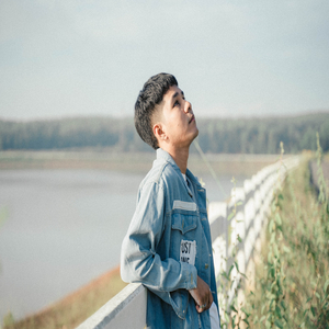 ให้เพลงดูแลเรา ให้เขาดูแลเธอ