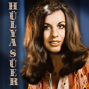 Karşıdan Salınıp Gelen Güzele