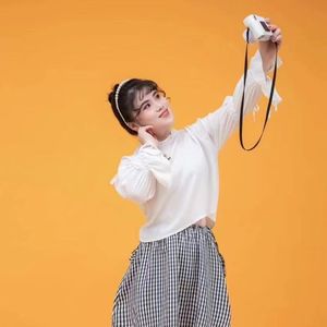 牛奶与面包 。