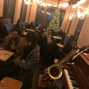 A Jazzy Christmas Night