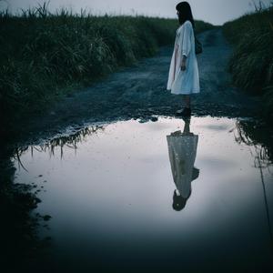 돌아가려구 (Going Back)