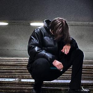 AWOL (feat. Albakills)