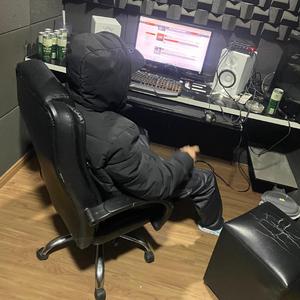 Solteiro sim, Sozinho nunca