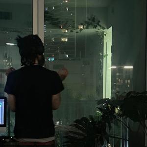 Guns Up (feat. fluhkunxhkos)