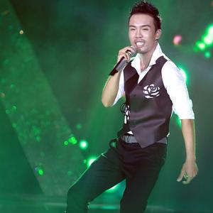 Cô Đơn Gọi Tên Em