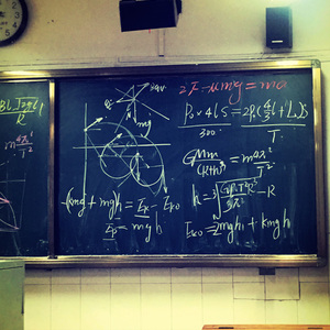 纷乱者的失眠夜