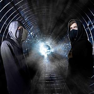Rock & Bass (feat. JuLion & Garage Club)
