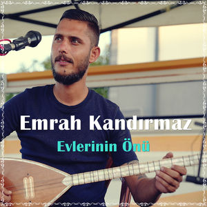 Evlerinin Önü