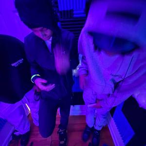 FREESTYLE (feat. Nazzbinbuggin, L5binbug & Kdotadoya)