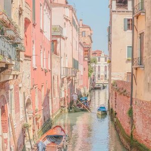 L.I.A.M(Love is around me)  (Prod.金桔0RANG)