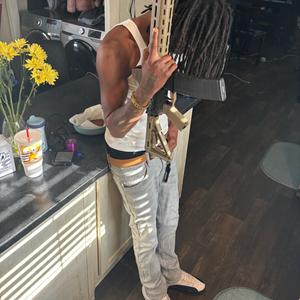 Dime a Dozen (feat. QbandzY)