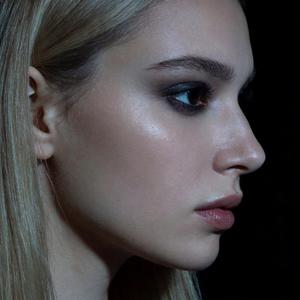 I find my home in your soft glow