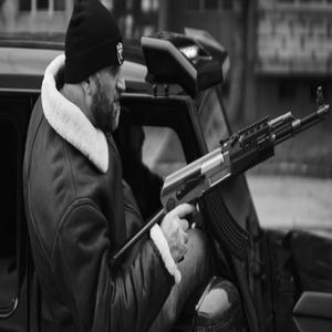 Булет и Забранен свят - Знаме се вее над нас