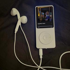 runtz (feat. marni6nly)