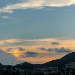 月落乌啼霜满天