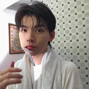 三斤桃花酿成酒