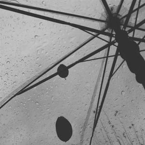 雨城