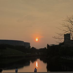 思念乘溪水流向你