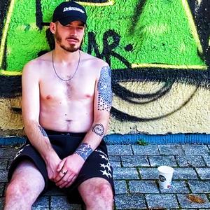 Sunshine (feat. ToyQueens)