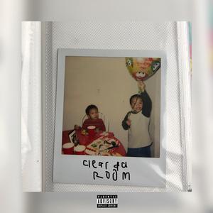 Clear Da Room (feat. Kevidyllic)