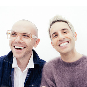 Glowing (Live From Studio G)