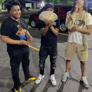 Who punching (feat. Kevo DaMenace)