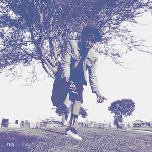 Ukholo (feat. ahLookCool & GSilver)