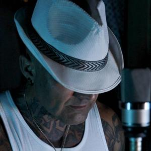 Oh Papa! (feat. Hollywood Legends)