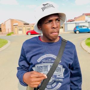 Ngiyinkinga (feat. Young Blaq)