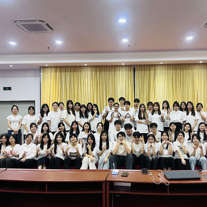 和你一样（合唱）.mp3