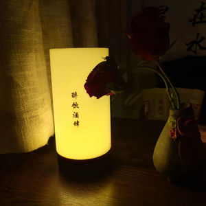 二十岁心动与三十岁月光