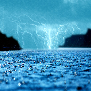 Les Fortes Pluies et Tonnerre (Heavier Rain Fall with Thunder)