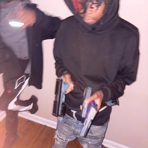 OnnaChase (feat. NikkasKnowEk)