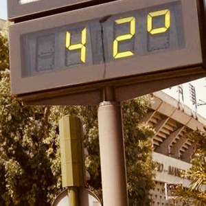 42 grados (que calor) (Radio Edit)