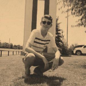 Chainsaw (feat. Trent Castle)