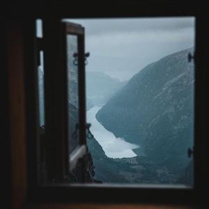 爱似水仙(致外婆)