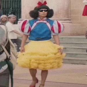 想看你穿淡黄的长裙（翻自 秦牛正威）