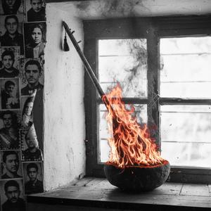 Bir Yanım Baharda Benim