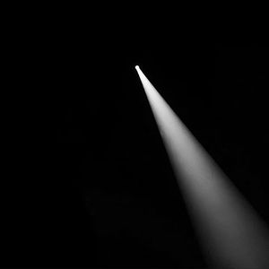 泪水滑落年少的梦