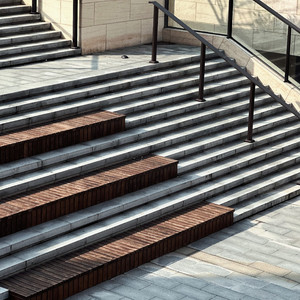 晴雨（周延英）