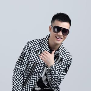 镜中吟 （斑鸠文化 第三集）