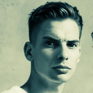 Kämpfer im Schatten