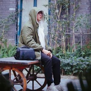 淡黄的长裙（翻自 秦牛正威）