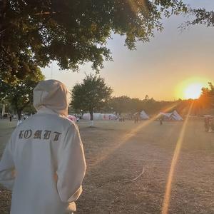 人生真是讽刺，一个人真的会变成曾经自己最反感的样子