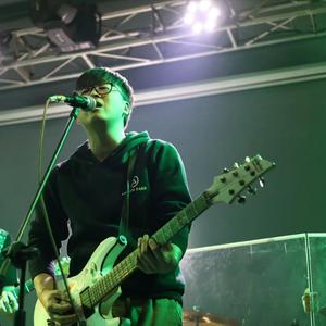 就在太阳出来的时候 把我埋葬