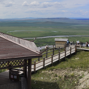 现在很多年轻人不结婚不生孩子
