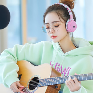 เพราะเขาไม่รักเราแล้ว