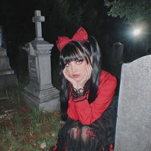 I WANNA KISS YOUR LIPS