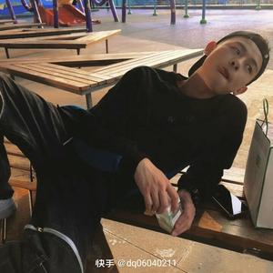 每个人都有心事很重重到不想说