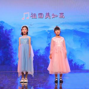 祖国美如画（伴奏）